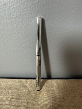 Dream World White Waterproof Eye & Lip Liner Pencil